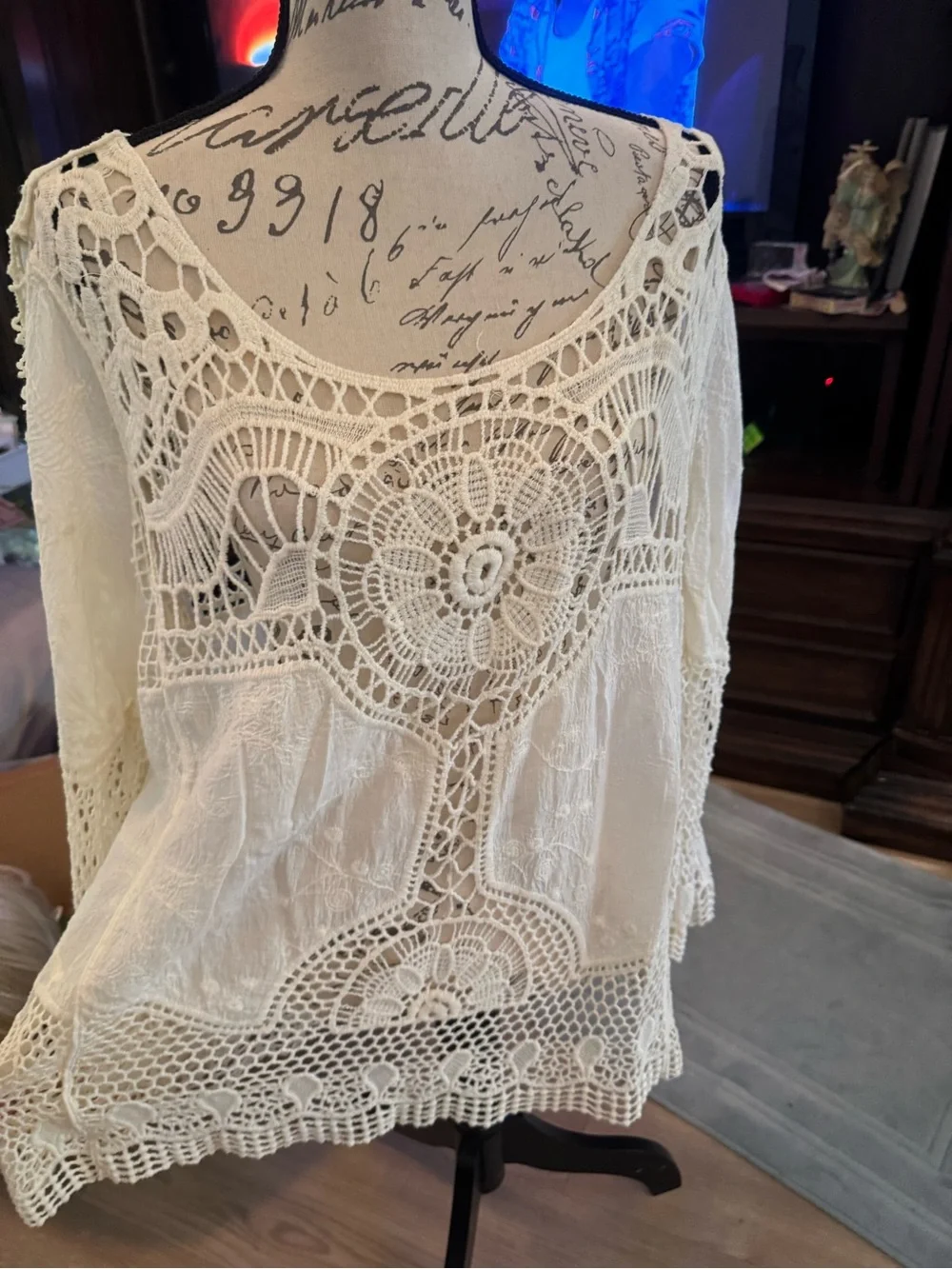 Arianna l/xl nwt Crochet Lace Boho Tunic Top - Cream